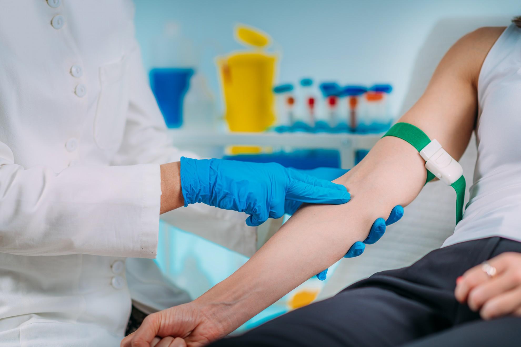 Blood test procedure during medical fitness test in Dubai for UAE residency visa.