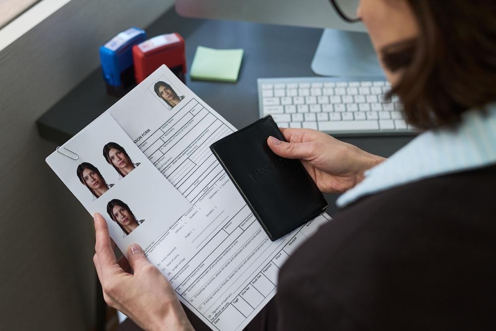 Passport, ID photos and documents required for medical fitness test application in Dubai.