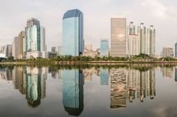 Dubai Cityscape Where People Go For Setting Up A Business