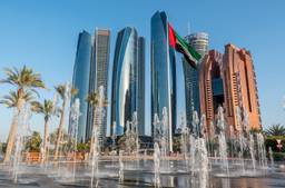 Dubai City Where People Make Money